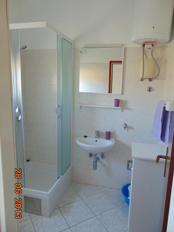 Apartments Borozan Vinišće Szoba fotó