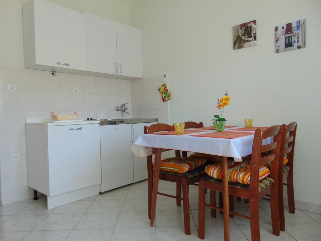 Apartments Borozan Vinišće Szoba fotó