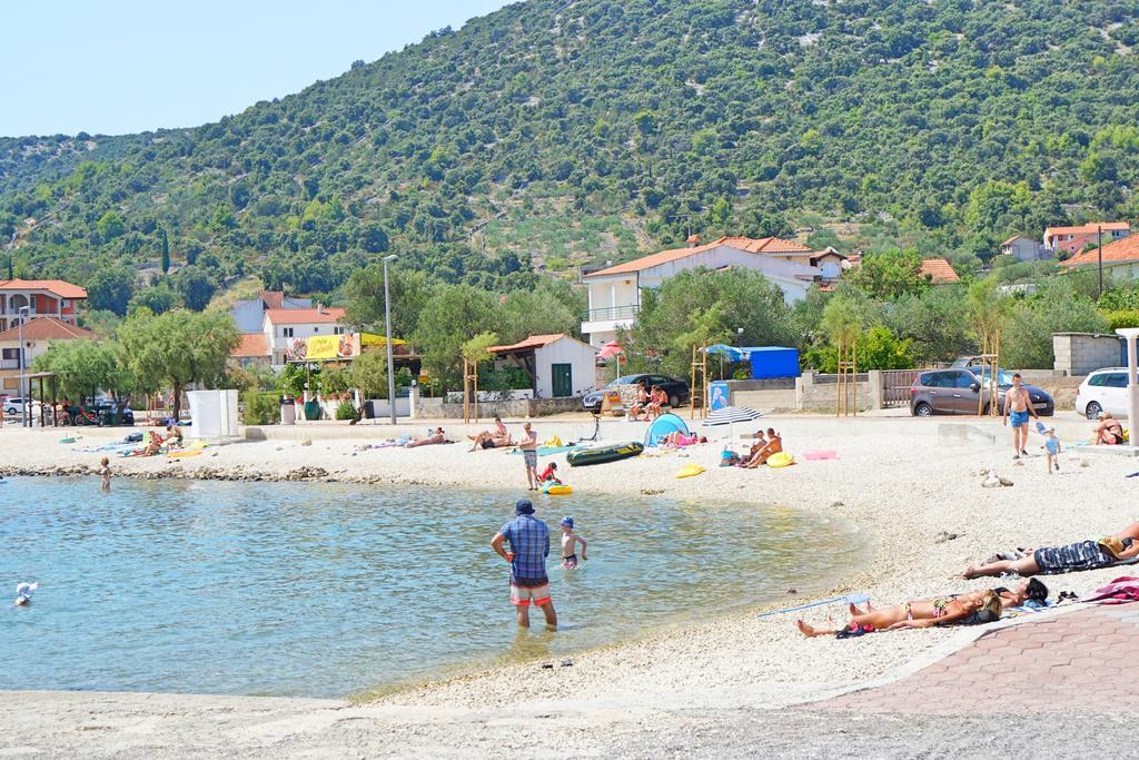 Apartments Borozan Vinišće Kültér fotó