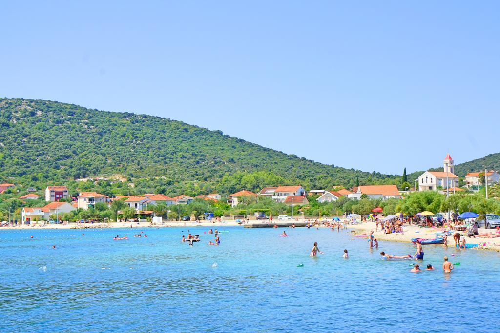 Apartments Borozan Vinišće Kültér fotó